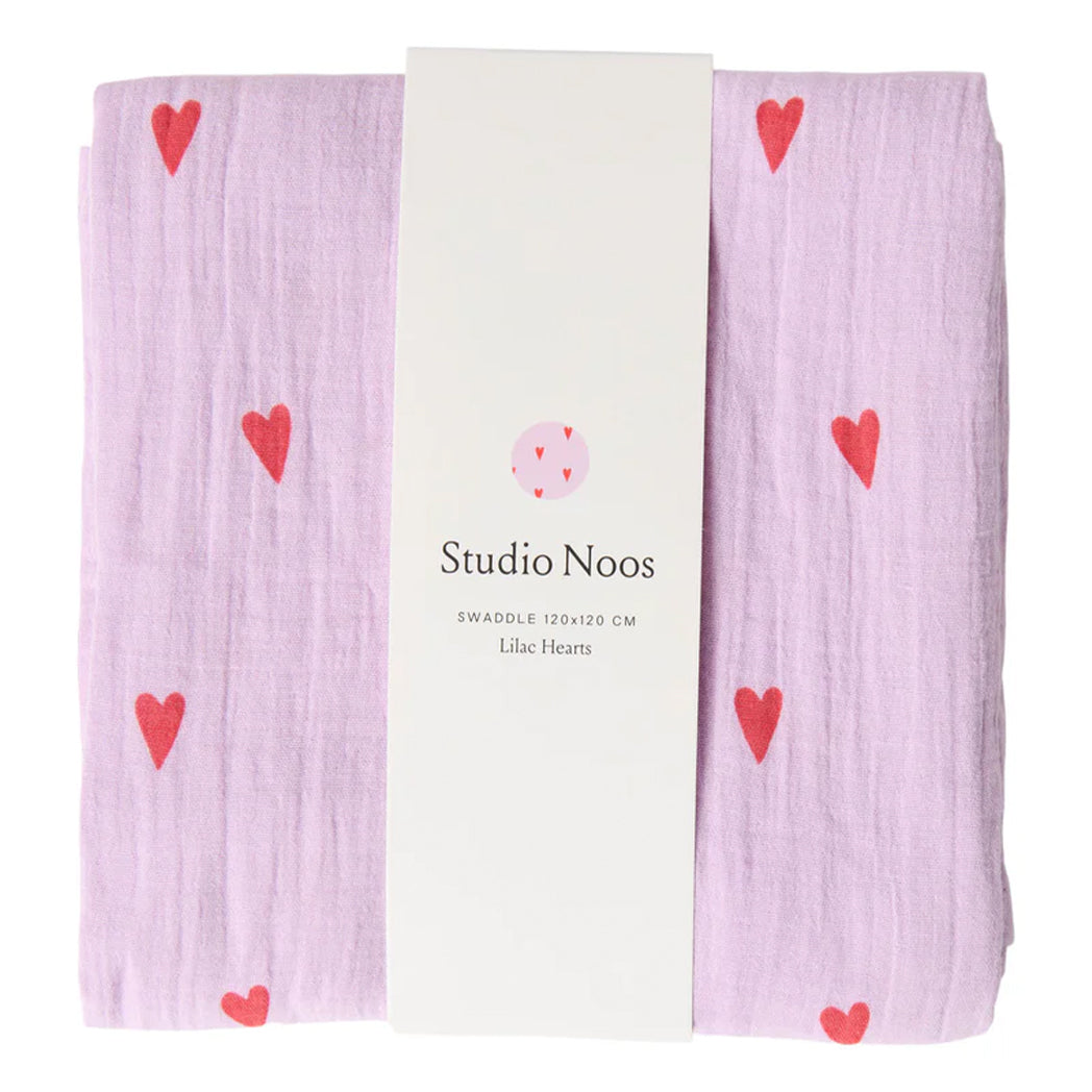 Studio Noos Swaddle Hearts Lilac 120 x 120 cm bei Yay Kids