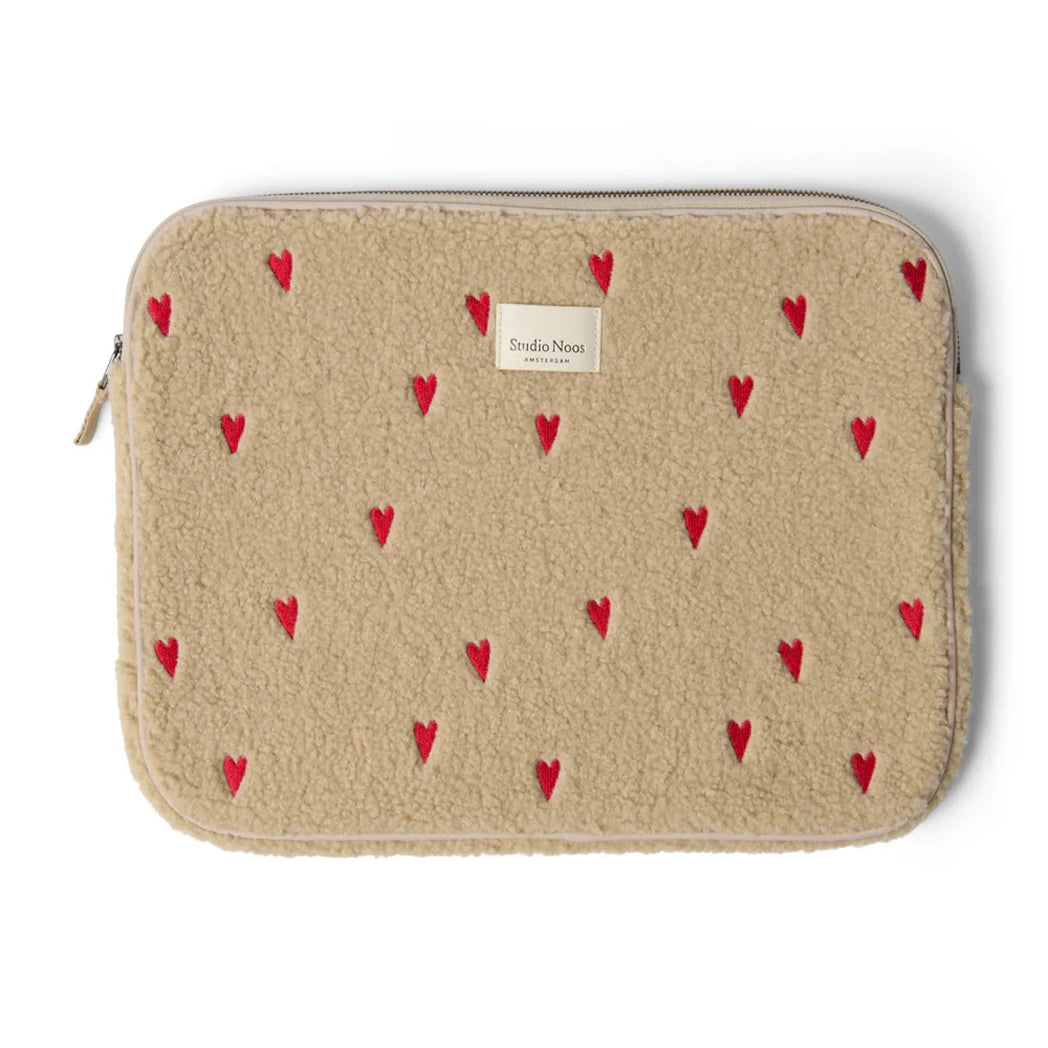 Studio Noos Teddy Hearts Laptop Sleeve Ecru 15 Inch bei Yay Kids