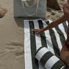 Sunnylife Aufblasbares Strand Kissen The Vacay Olive Stripe bei Yay Kids