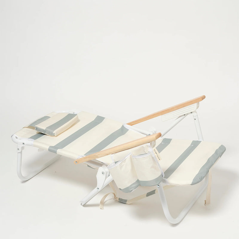 Sunnylife Deluxe-Strandstuhl La Palma Sage Stripe bei Yay Kids