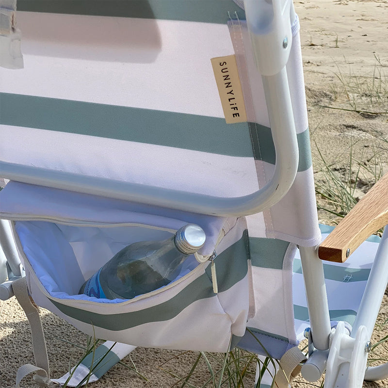 Sunnylife Deluxe-Strandstuhl La Palma Sage Stripe bei Yay Kids