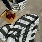 Sunnylife Leichte Kühltasche La Palma Sage Stripe bei Yay Kids