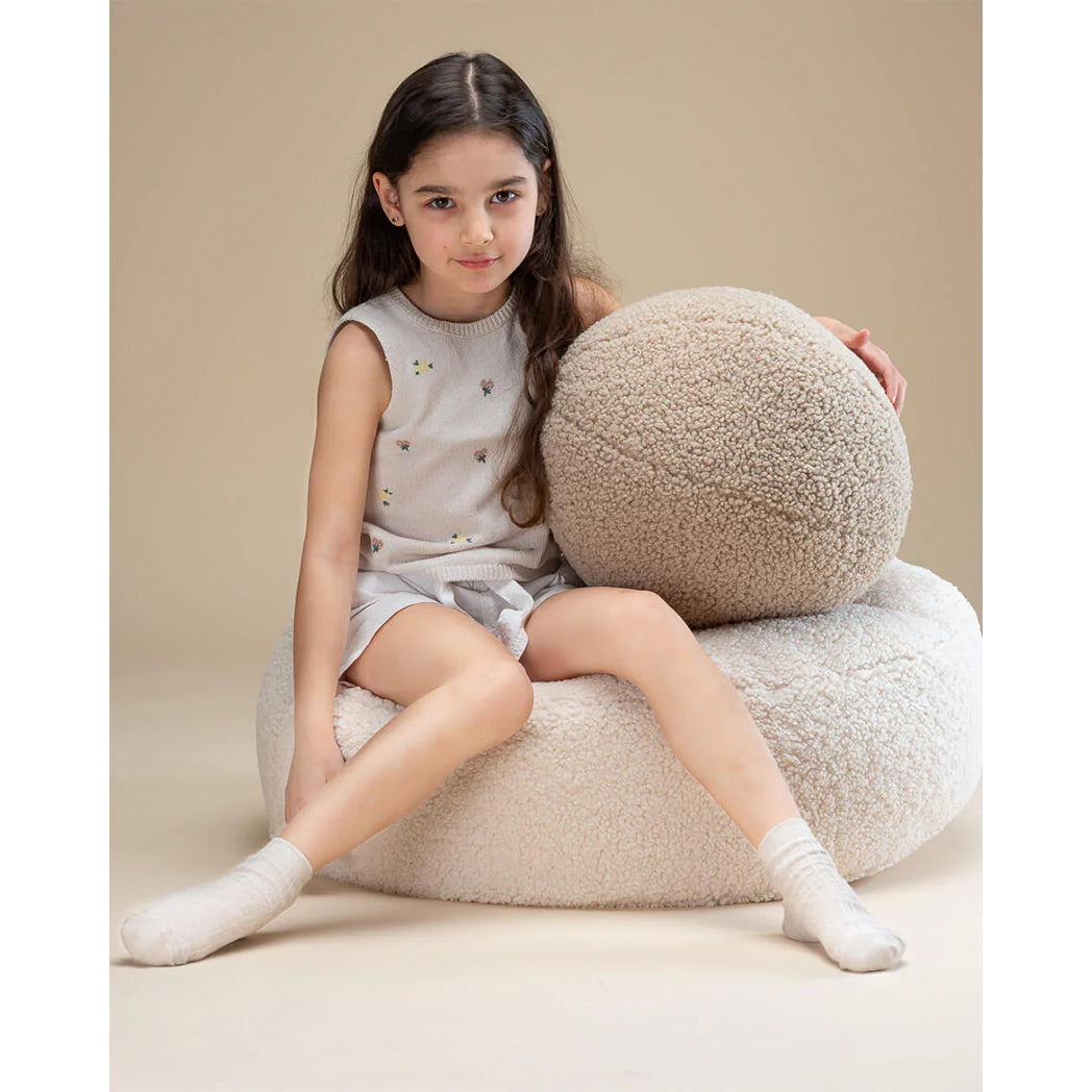 Wigiwama Kinder Ball Kissen in drei Farben bei Yay Kids