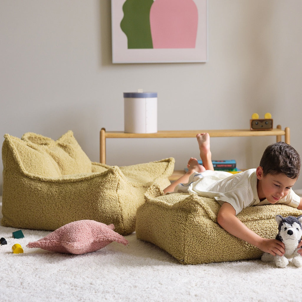 Wigiwama Kinder Sitzsack Teddy Collection in sechs Farben bei Yay Kids