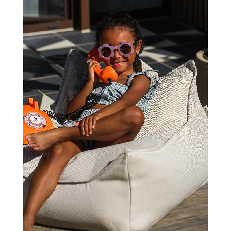 Wigiwama Outdoor Sitzsack Stuhl in drei Farben bei Yay Kids
