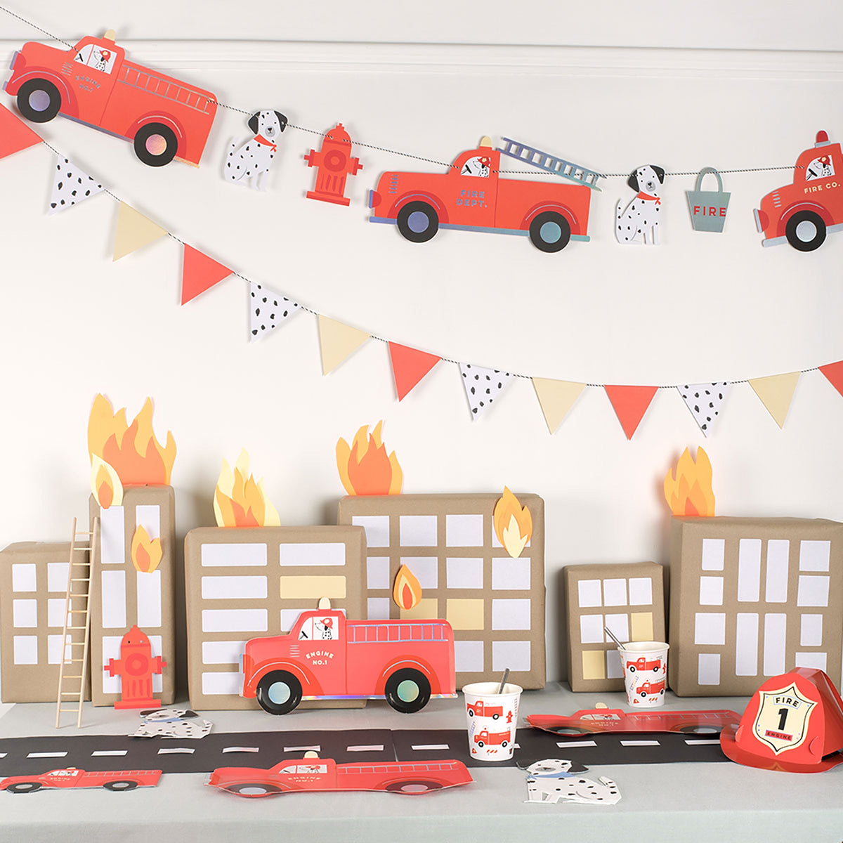 Partyhüte Feuerwehr (8 Stk.) – Meri Meri