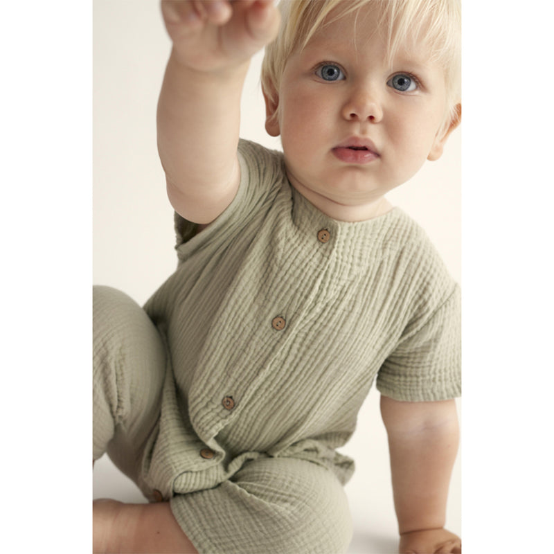 Cozmo Soft Gauze Baby Jumpsuit Luca Frosty Green bei Yay Kids