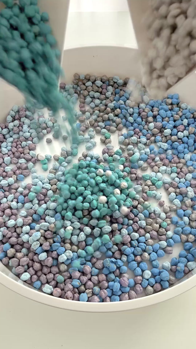 YK-SensoryPlay-ColouredChickpeas.mp4