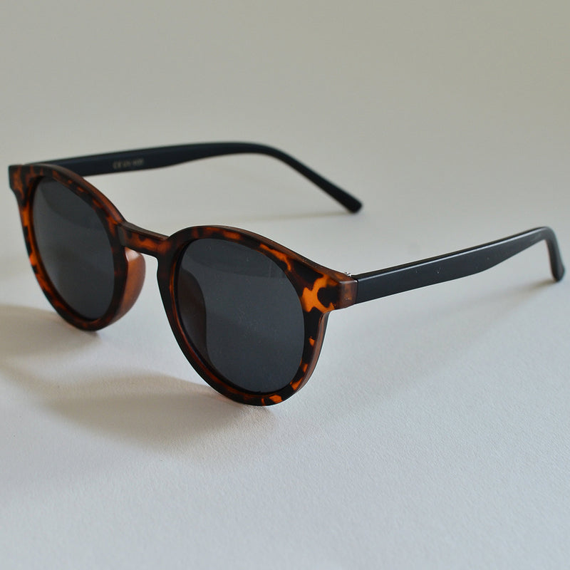 BabyMocs Kinder Sonnenbrille Schildpatt Muster bei Yay Kids