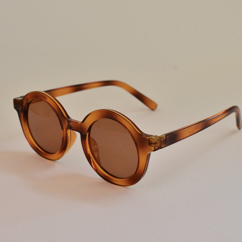 BabyMocs Kinder Sonnenbrille Bernstein bei Yay Kids
