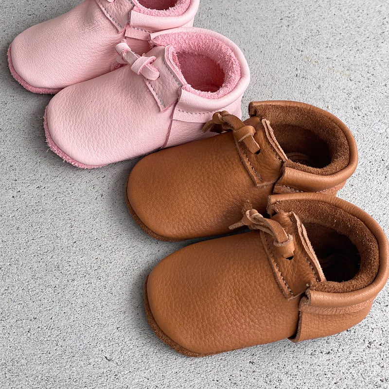 Chlini Moccs Baby Moccassin Ben Gognac bei Yay Kids