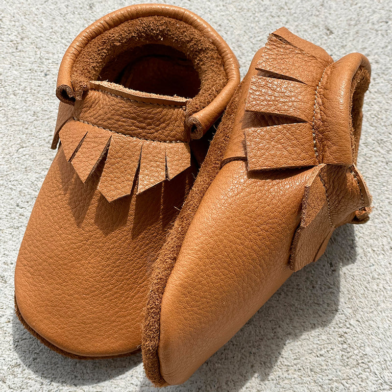 Chlini Moccs Baby Mokkassin Nick Gognac bei Yay Kids