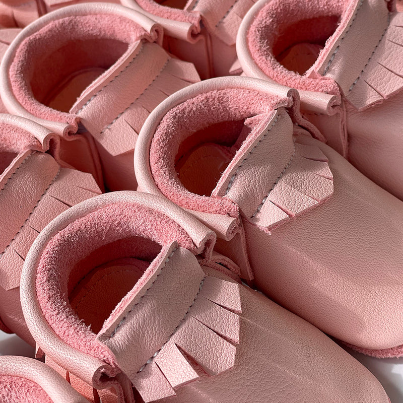 Chlini Moccs Baby Moccassins Nick Rosa bei Yay Kids