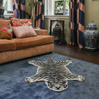 Doing Goods Snowy Tiger Rug Large Deko Teppich gross bei Yay Kids