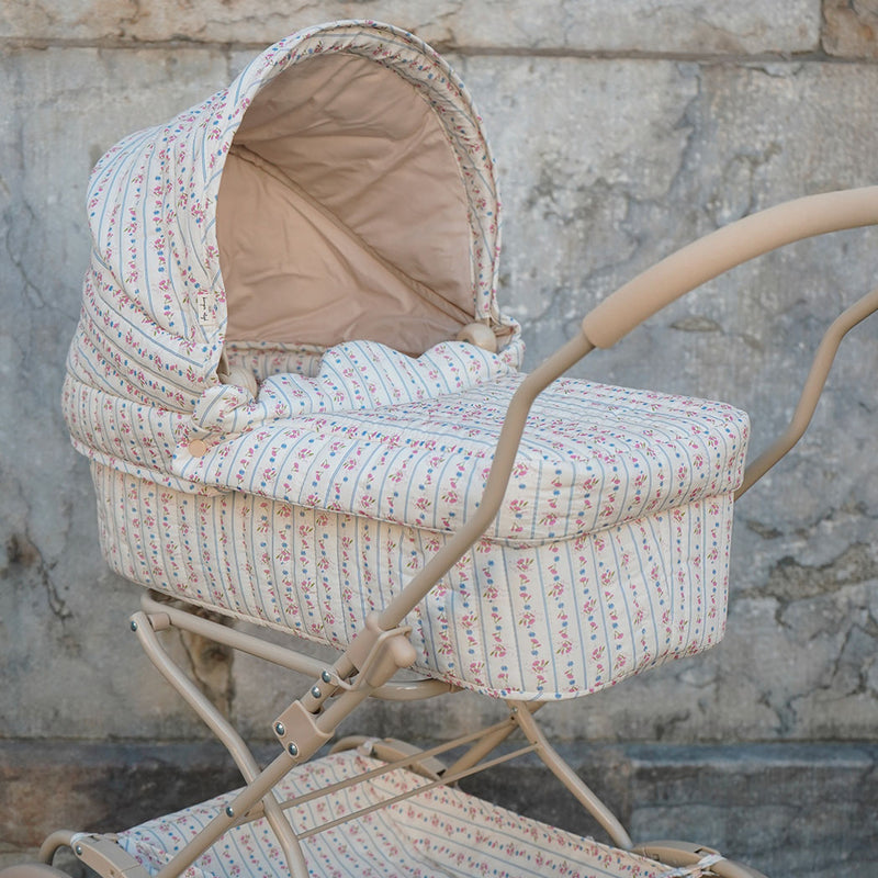 Konges Sløjd Kinder Puppenwagen Doll Pram bei Yay Kids