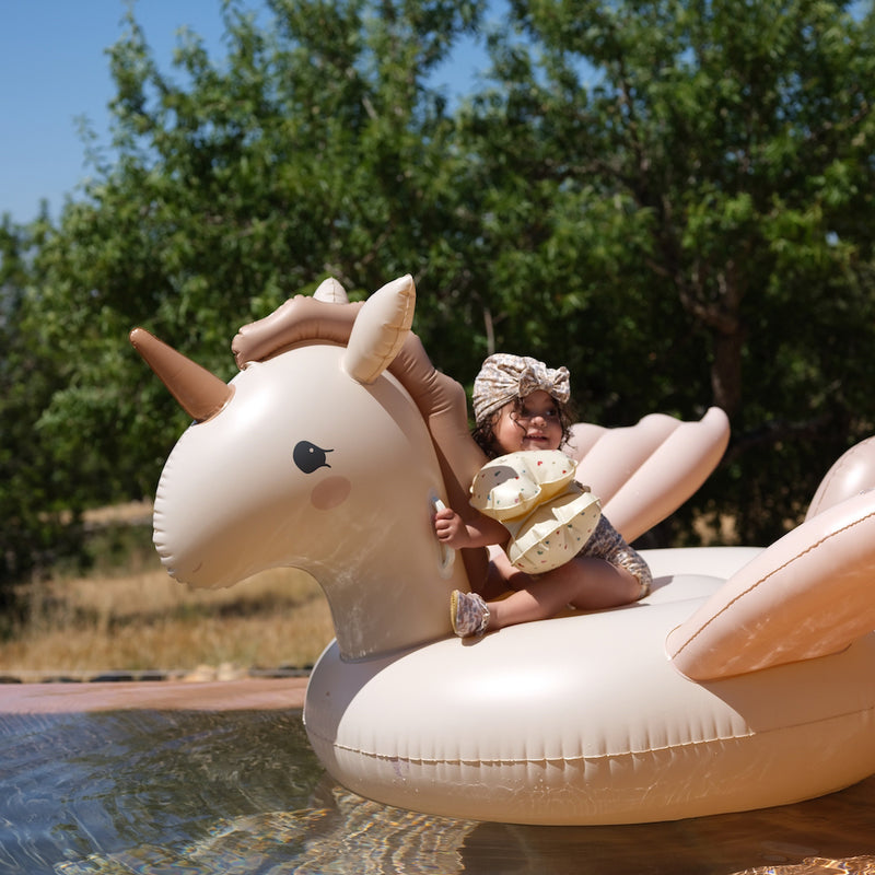 Konges Slojd Kinder Luftmatratze Unicorn Rose bei Yay Kids