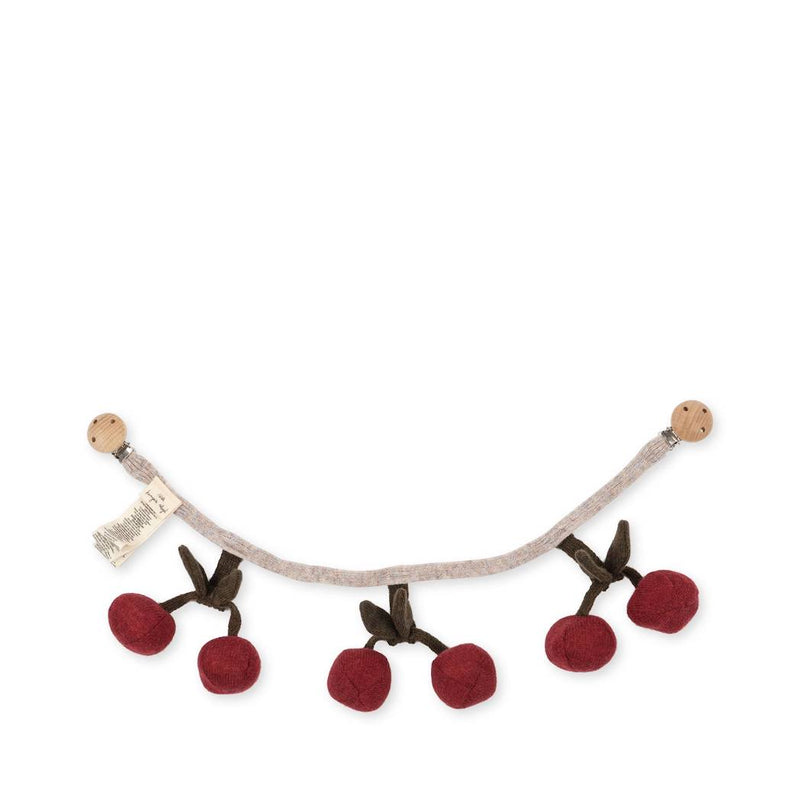 Konges Slojd Baby Kinderwagenkette Cherry bei Yay Kids