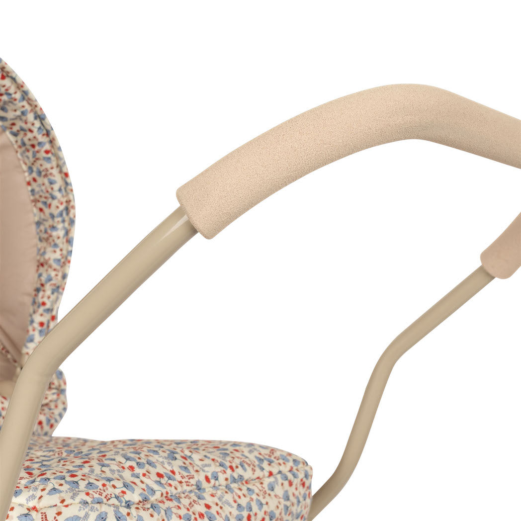 Konges Slojd Kinder Puppenwagen Doll Pram Marche de Fleur bei Yay Kids