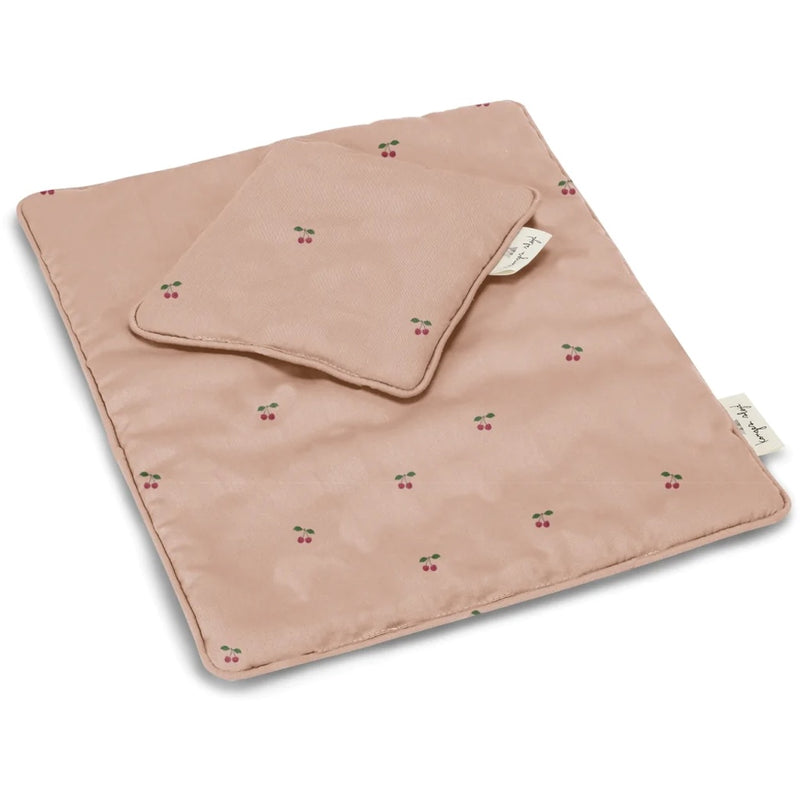 Konges Slojd Kinder Puppenbettwäsche Cherry Blush bei Yay Kids