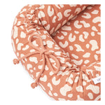 Liewood Babynest Babylift Gro Mega leo / Tuscany rose bei Yay Kids