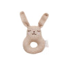Main Sauvage gestrickte Rassel Hase bei Yay Kids