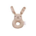 Main Sauvage gestrickte Rassel Hase bei Yay Kids