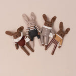 Main Sauvage gestricktes Kuscheltier Bär Black Overall bei Yay Kids