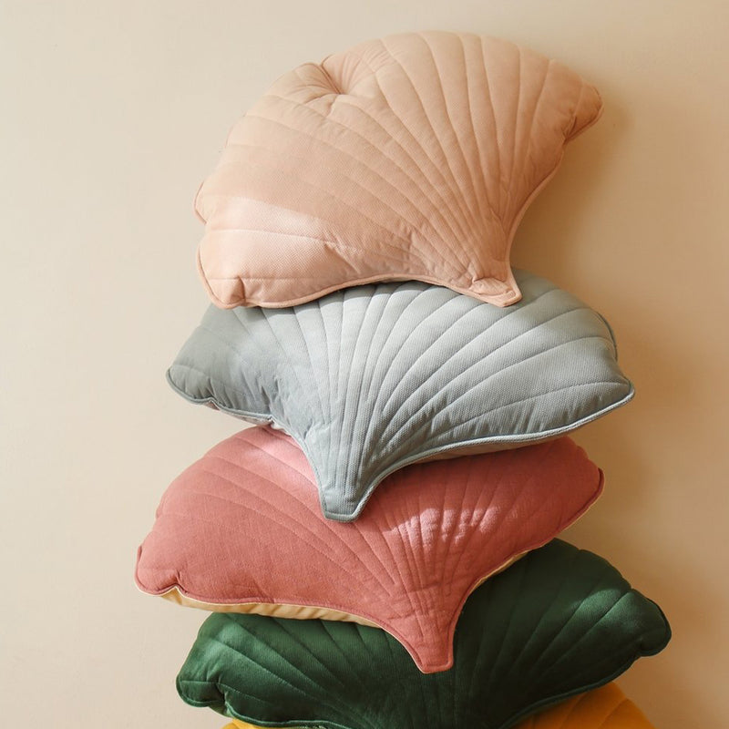 Moi Mili Samt Ginkgo Kissen Rosa bei Yay Kids