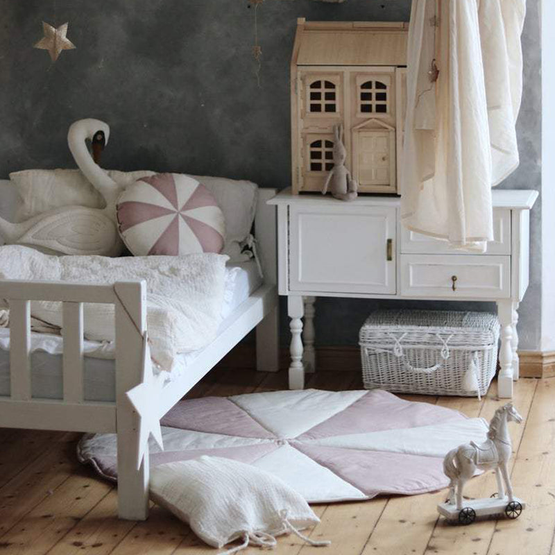 Moi Mili Baby Krabbeldecke Rosa/ Weiss Circus bei Yay Kids