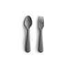 Mushie Kinder Plastik Besteck Set Smoke bei Yay Kids