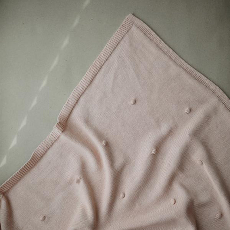 Mushie Baby Strickdecke Dots Rosa bei Yay Kids