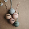Mushie Baby Silikon Schnuller Aufbewahrung Stone bei Yay Kids