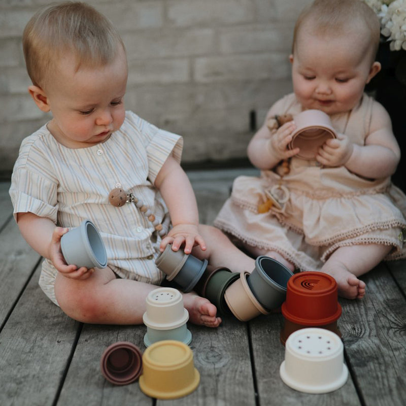 Mushie Baby Stapelturm Retro bei Yay Kids