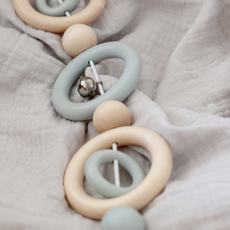 Petit Stellou Kinderwagenkette aus Holz bei Yay Kids