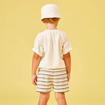 My Little Cozmo Shorts in Weiss mit grauen und dunkelgrauen Streifen bei Yay Kids
