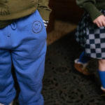 Sproet & Sprout Kinder Trainerhose in Blau Smiley bei Yay Kids