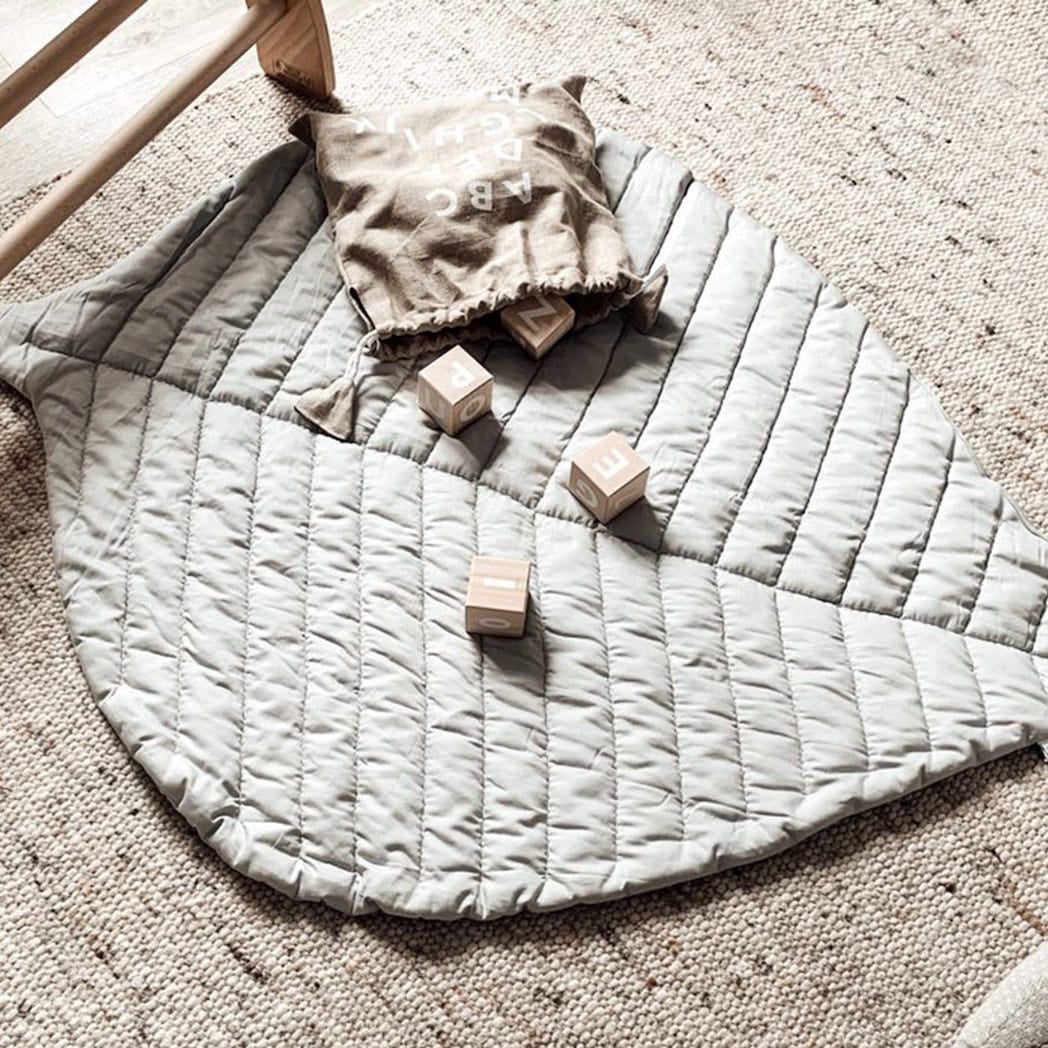 Toddlekind Baby Organic Leaf Mat Stone bei Yay Kids