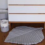 Toddlekind Baby Organic Leaf Mat Stone bei Yay Kids