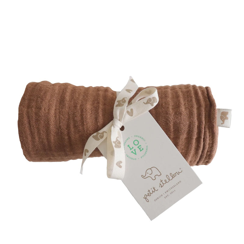 Petit Stellou Baby Nooshi Cuddle Hazel klein bei Yay Kids